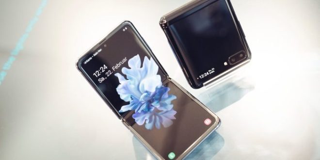 Flip notebookcheck pliables meilleur smartphones kort betere testrapport vouwbare migliore pieghevole dello