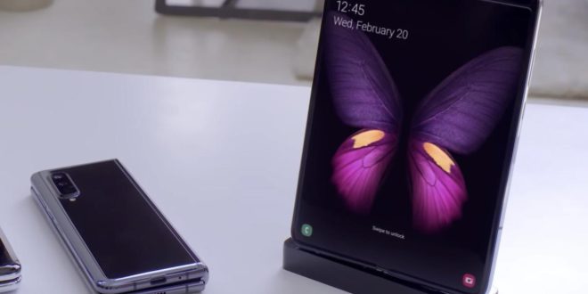 Samsung Galaxy Fold 1