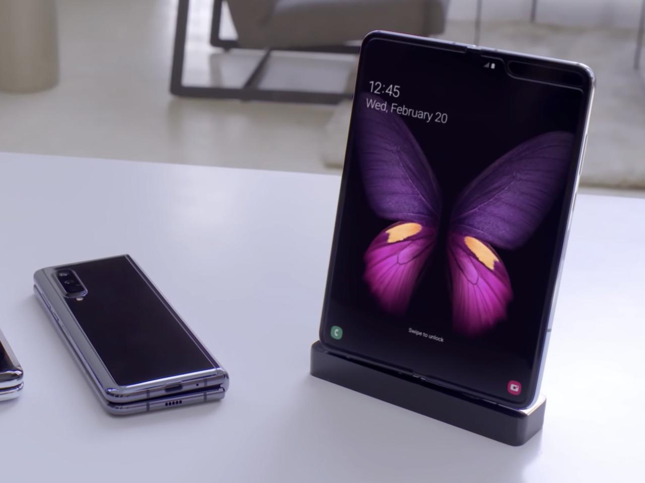 Samsung Galaxy Fold 1