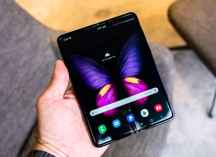 Samsung Galaxy Z Fold 1