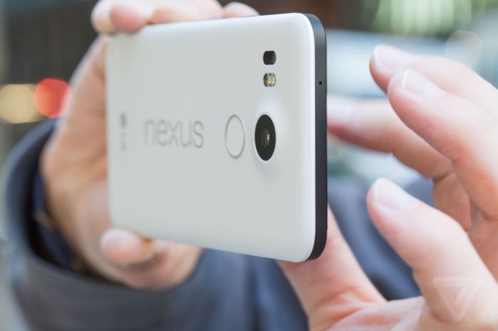 Nexus 5x review camera people useless